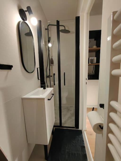 Joli Appartement Au Pied Du Tramway Bezons Exterior foto